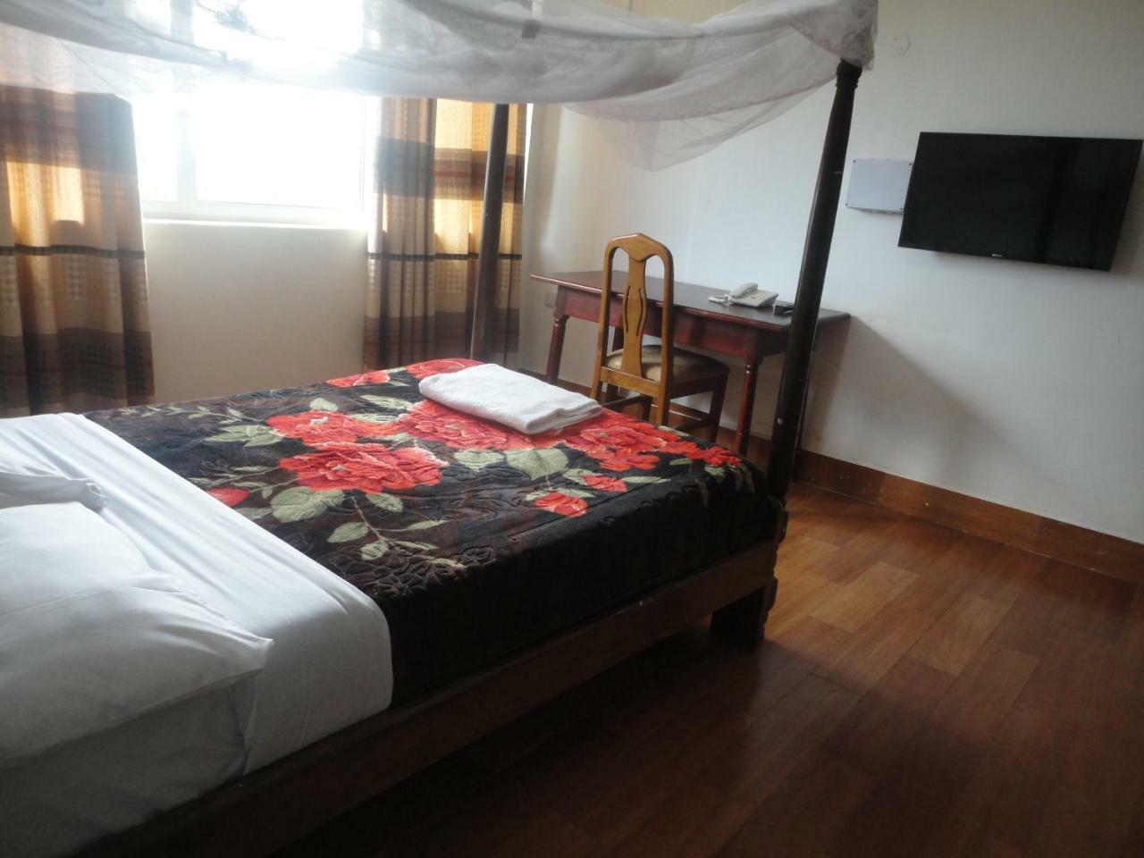 Entebbe Flights Motel Esterno foto