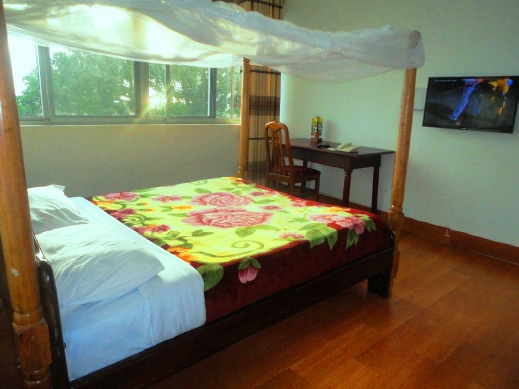 Entebbe Flights Motel Esterno foto